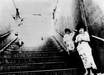 Peter Bouscheljong | Anmerkungen zum Geschehen&nbsp;((Totenklage))