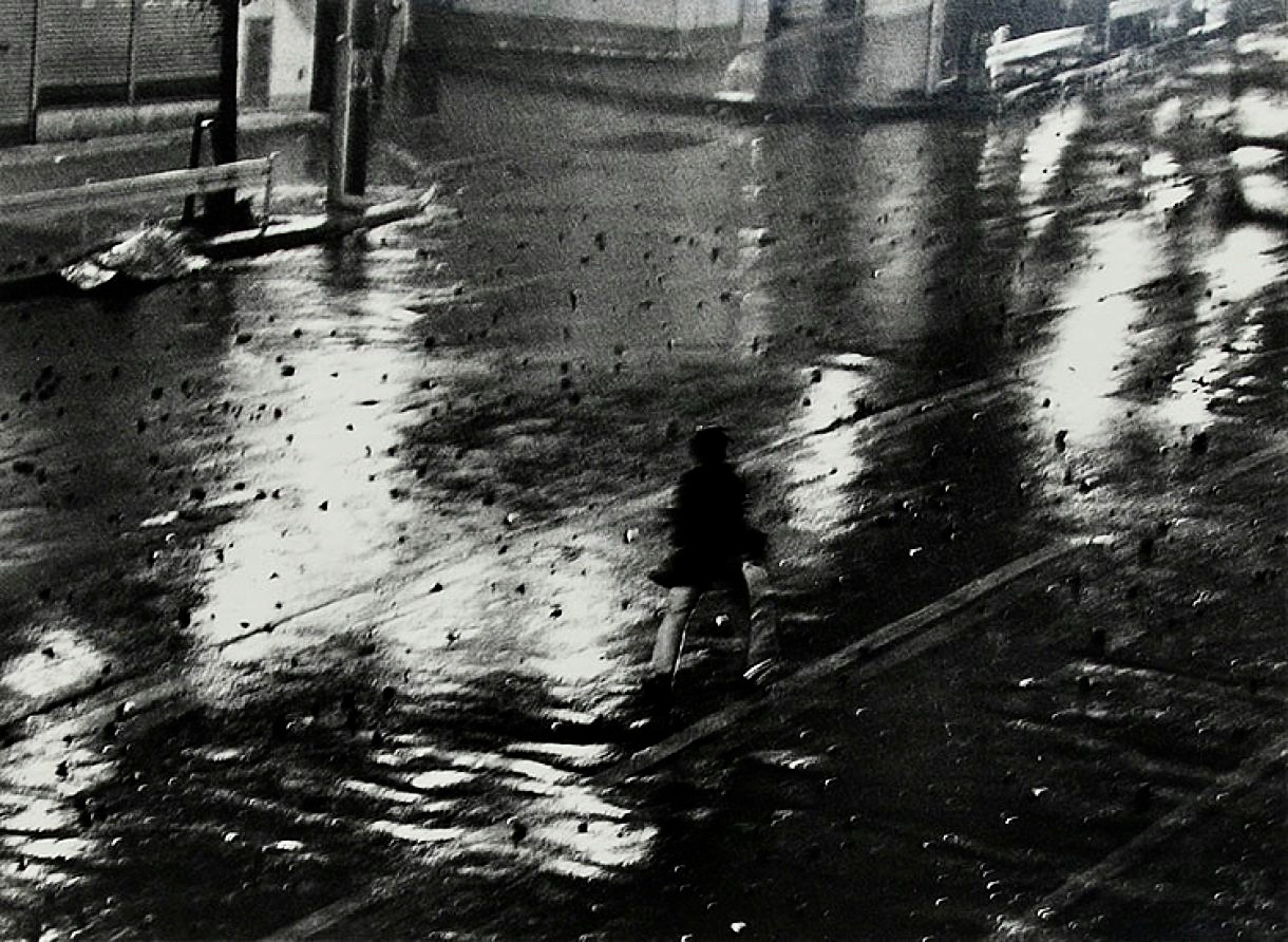 18-Untitled-from-the-series-Protest-Tokyo-19691980-1220x0-c-default